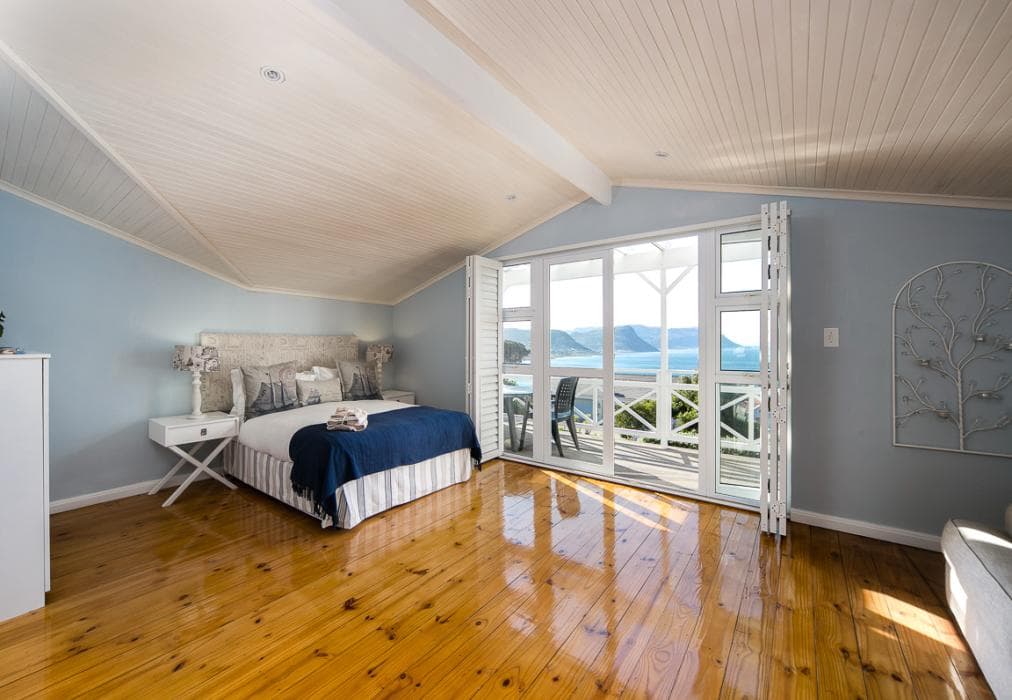 Dolphins Cottage