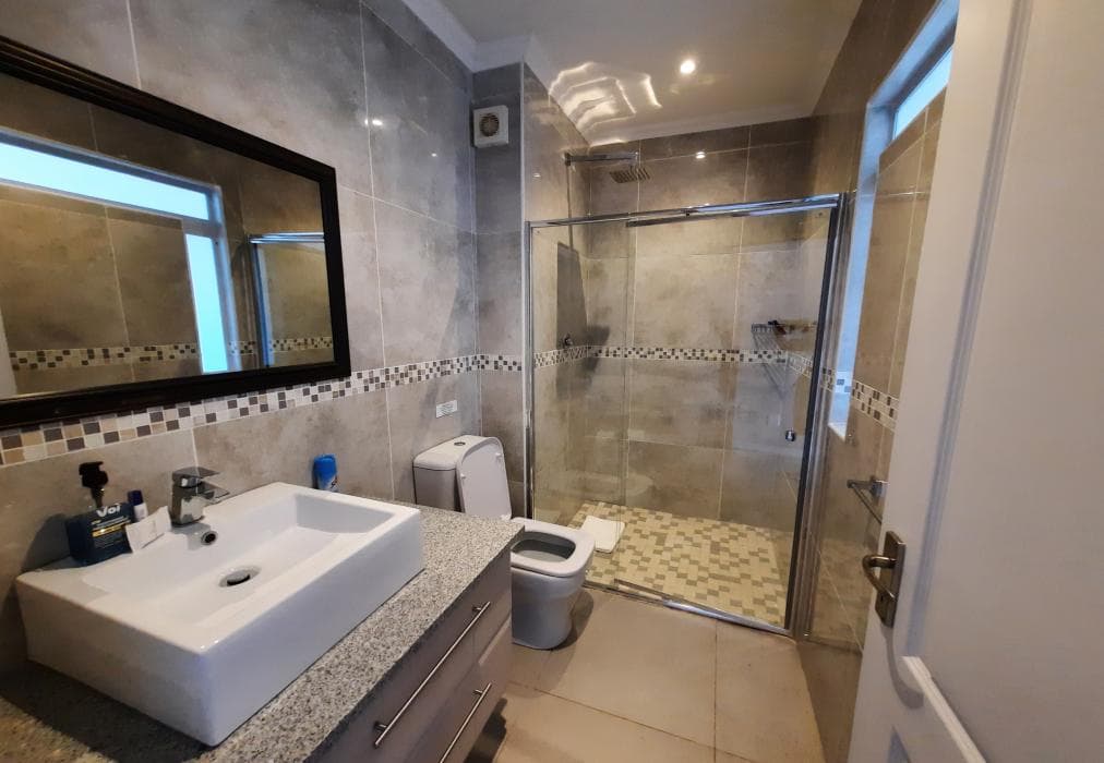 Phoenix Lodge and Waterside Accommodation