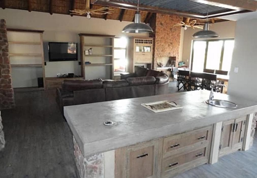 Feeskraal Lodge - Elandsfontein Mabilingwe Reserve