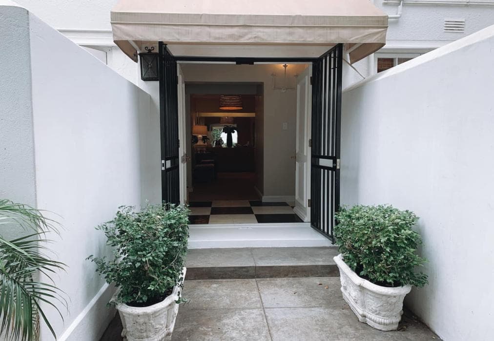 Lions Head Townhouse