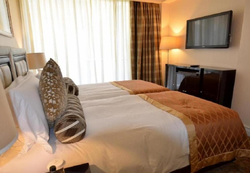 The Taj Apartment 406