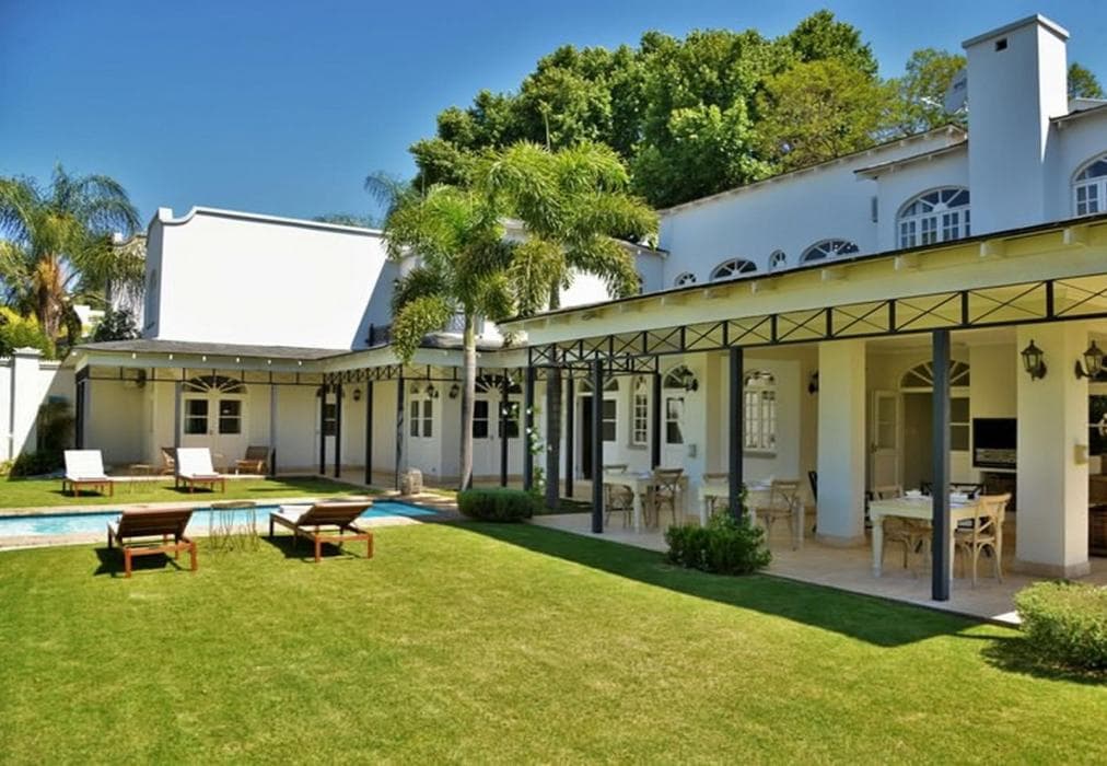 Hyde Park Retreat