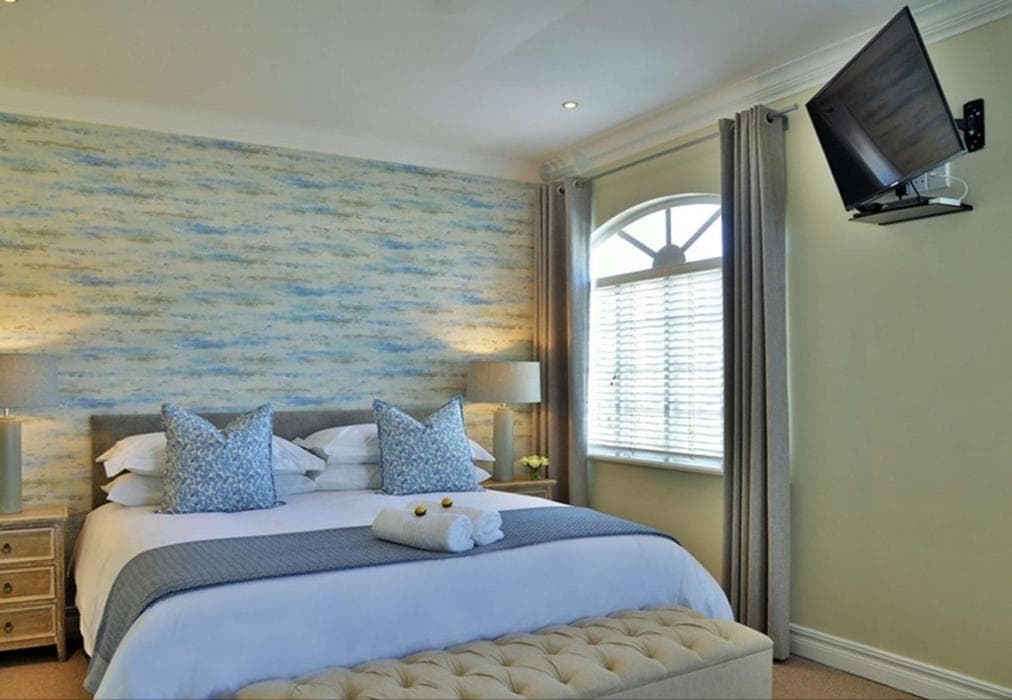 Hyde Park Retreat
