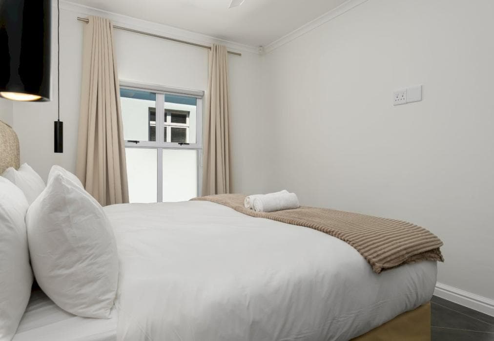 Modern Elegance In Beautiful Seapoint