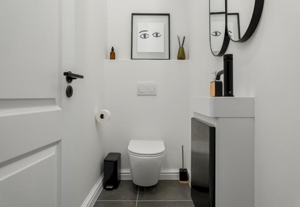 Modern Elegance In Beautiful Seapoint