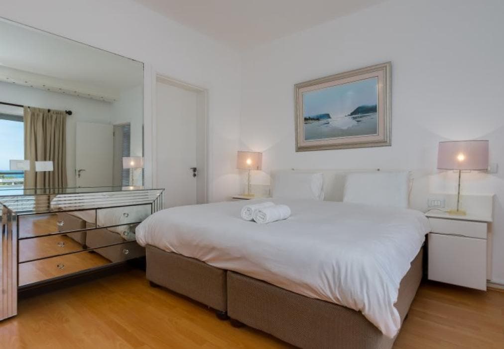 Sunny Camps Bay Retreat