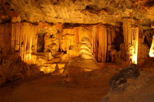 Cango-Caves_01